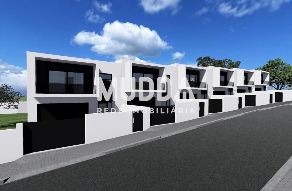Moradia T3 duplex | Travanca