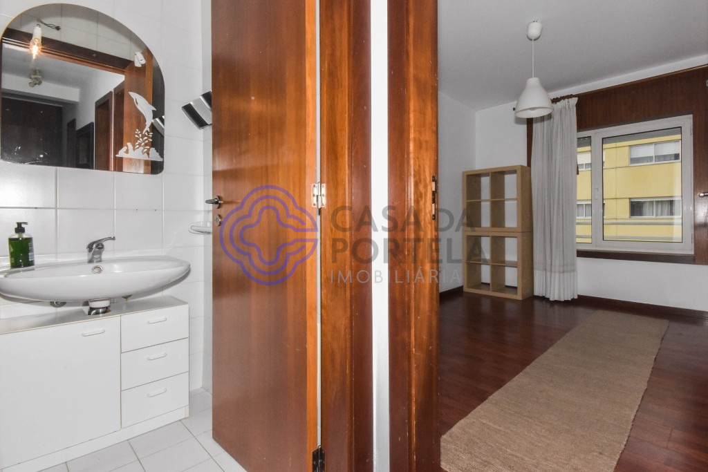 vendo,apartamento T3,monte dos burgos,garagem,elevador,porto (11)