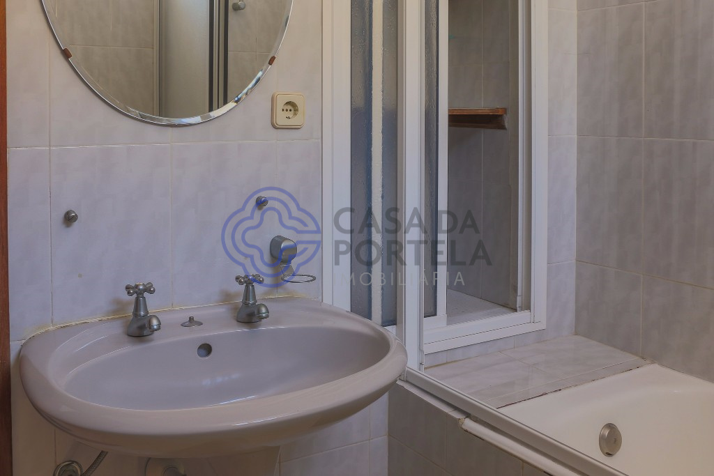 Andar  Moradia T3 Duplex - Oliveira do Douro - 009