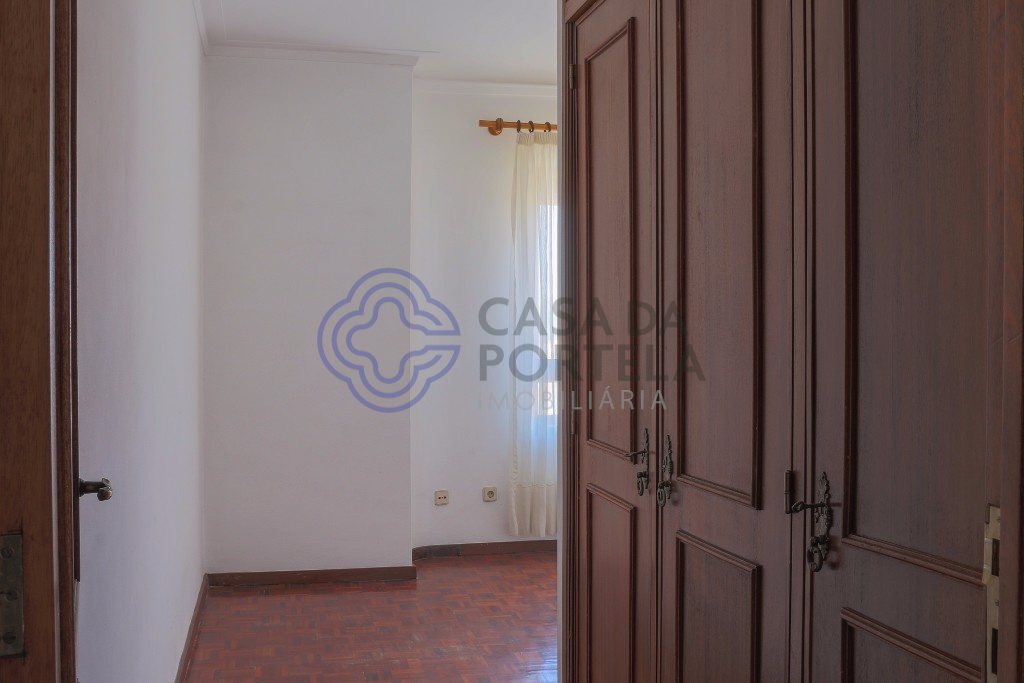 Andar  Moradia T3 Duplex - Oliveira do Douro - 010
