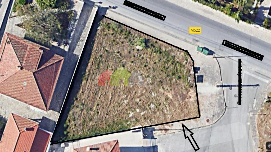Land for sale in Sesimbra, Portugal — €156,000