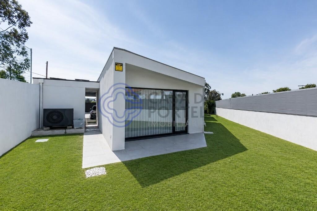 Moradia Térrea T4 de Excelência | Conforto, Privacidade e Modernidade a poucos minutos do Porto ✨