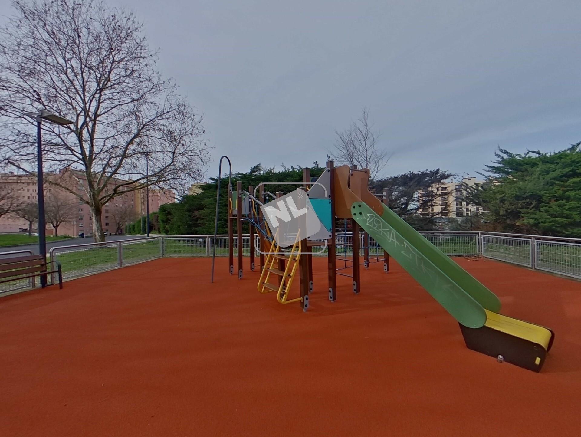 Parque Infantil 1
