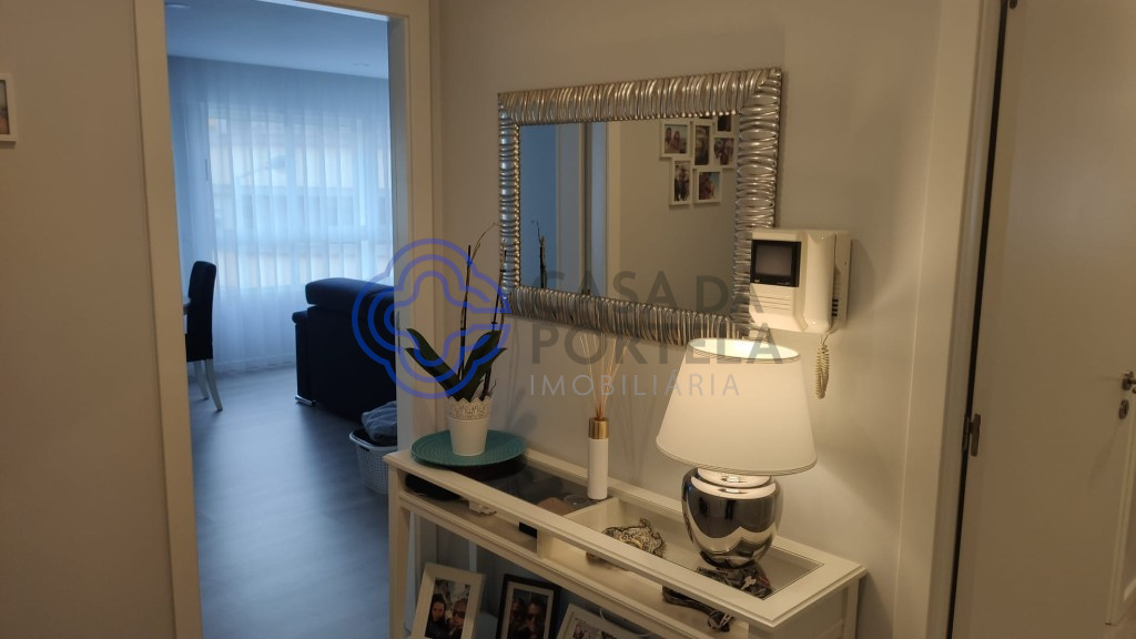 T2 - Rua dos Amigos do Porto -  Hall (1)