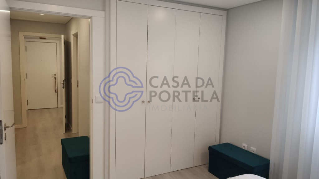 T2 - Rua dos Amigos do Porto -  Quarto (1)