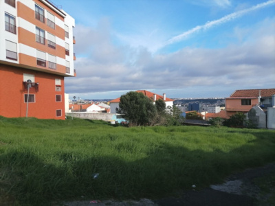 Land for sale in Amadora, Portugal — €95,000