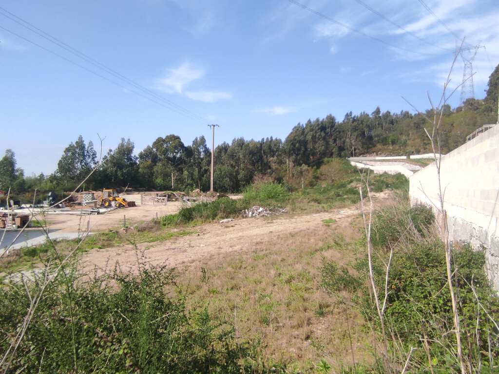 Land for sale in Paredes, Portugal — €130,000