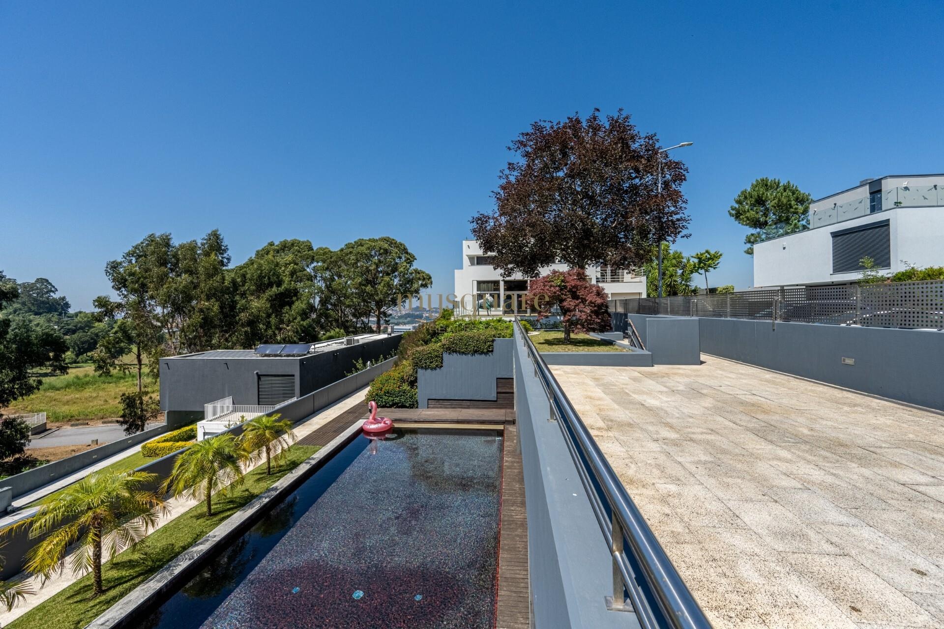 Independent T4 house with outdoor pool - Vila Nova de Gaia