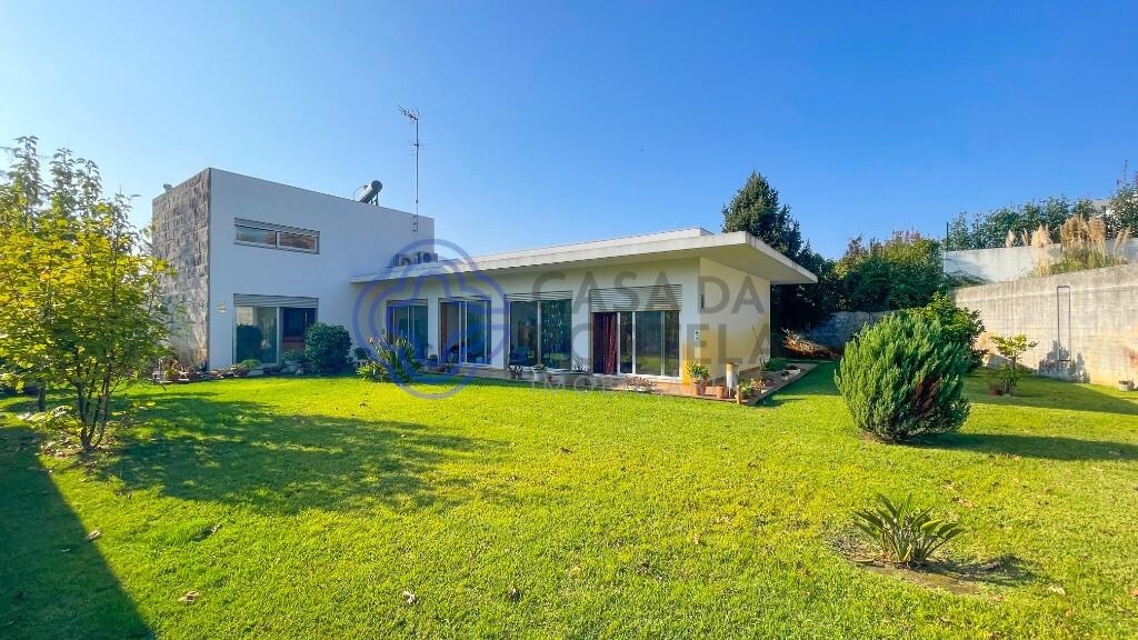 Luxury 5+ Bedroom Villa (4 Suites) Maia City, 1073m2 Land