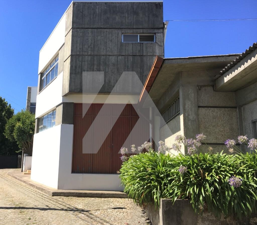 ARRENDAMENTO DE ARMAZÉM INDUSTRIAL – CUCUJÃES