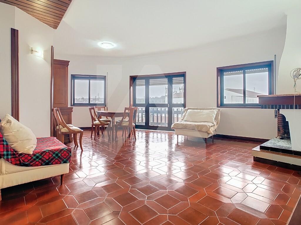 ARRENDAMENTO: APARTAMENTO T3+1 – CENTRO DE AVANCA