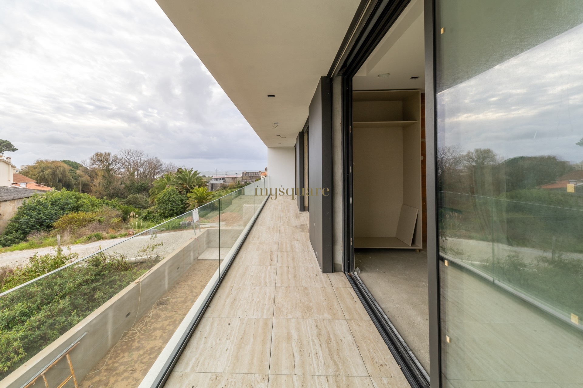 Luxury 4 bedroom villa under construction, 600m from the beach and with sea view, Vila Nova de Gaia