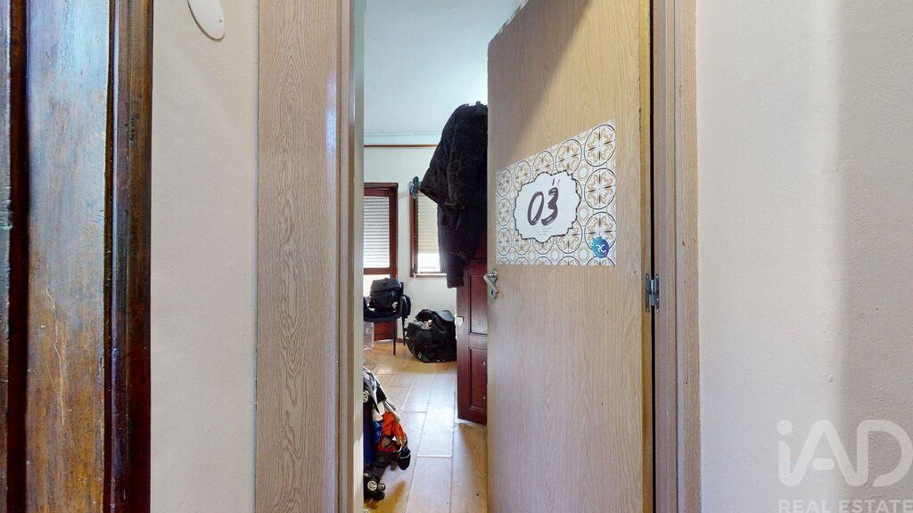 Apartment in Paranhos - Image 5