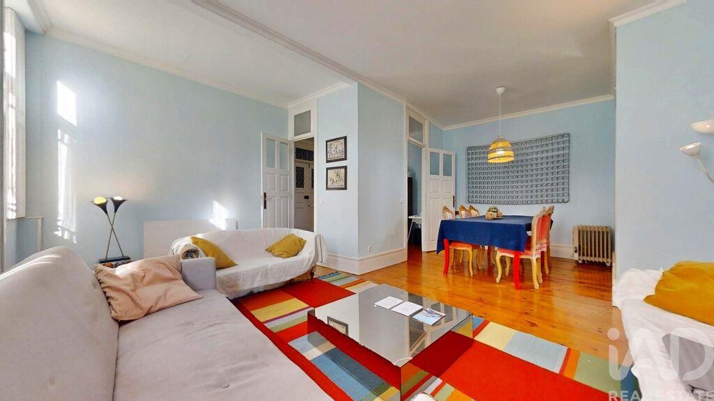 Apartment in Porto - Image 3