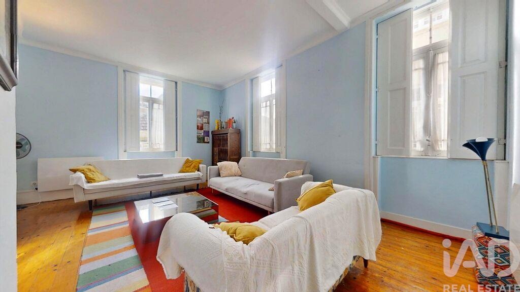 Apartment in Porto - Image 5