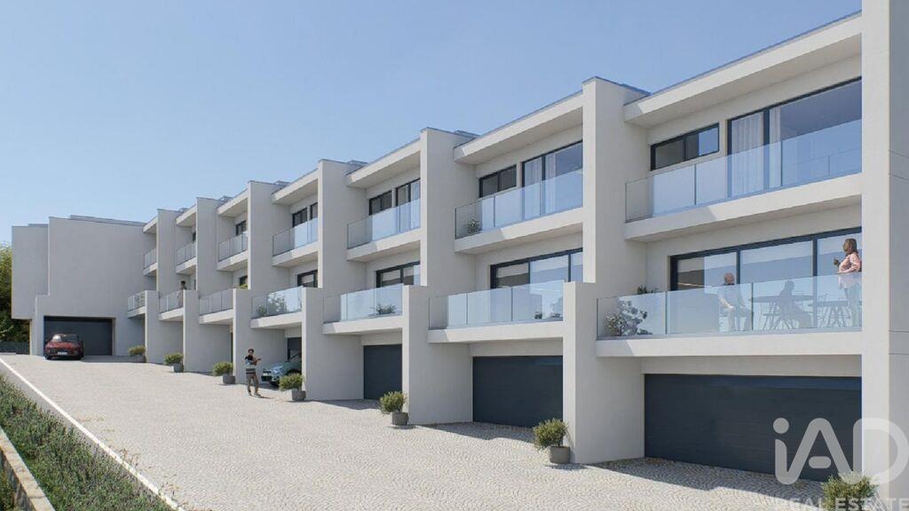 House in Costa - Image 5