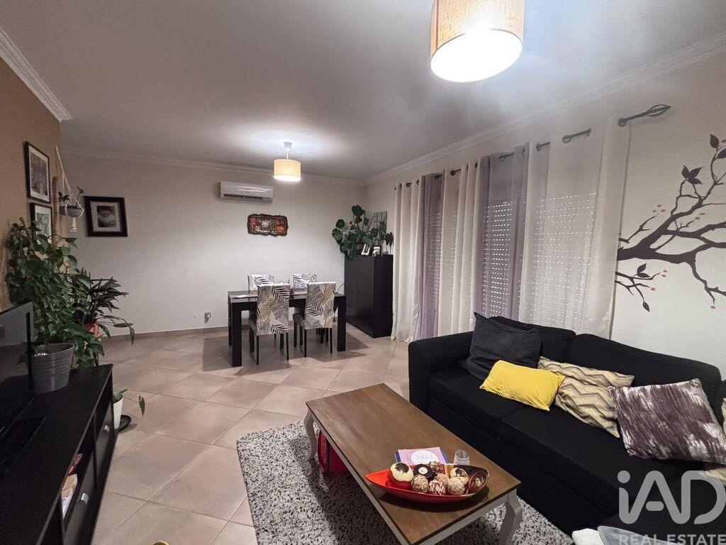 Apartment in Sao Bras de Alportel - Image 2