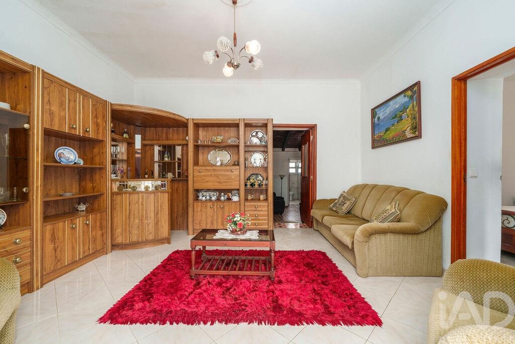 House in Sao Bras de Alportel - Image 4