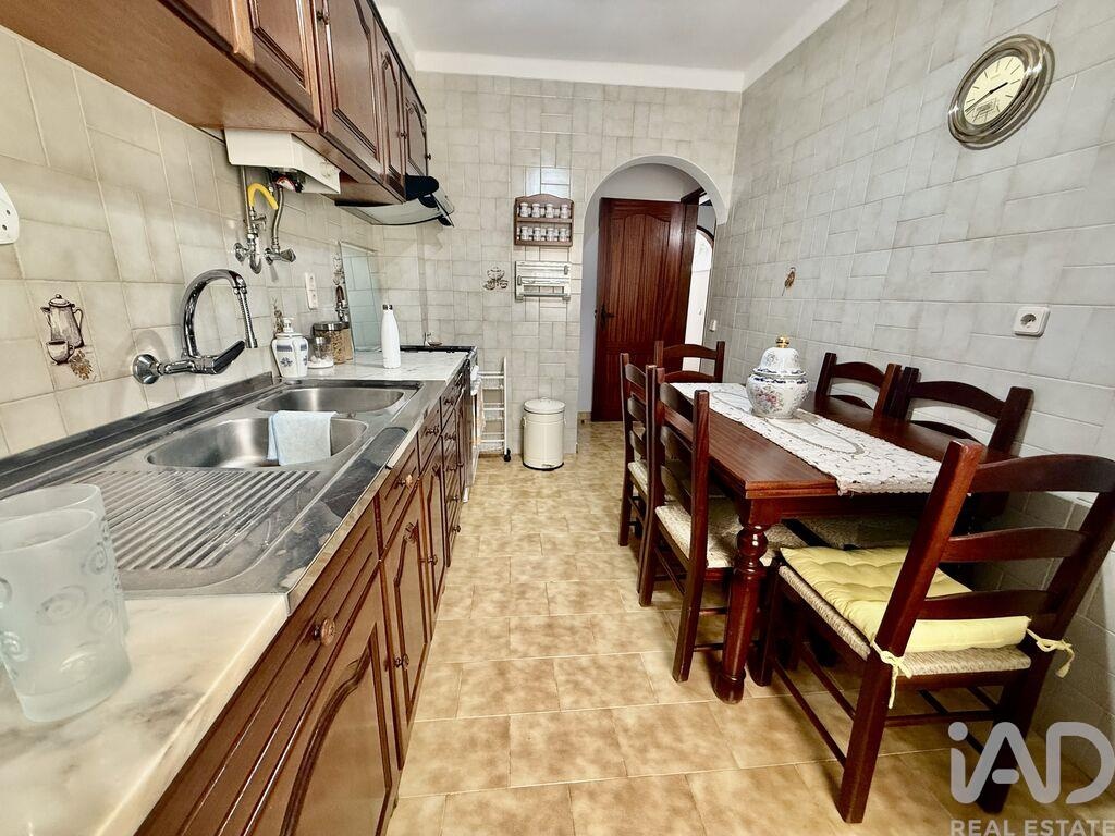 Apartment in Sao Bras de Alportel - Image 3