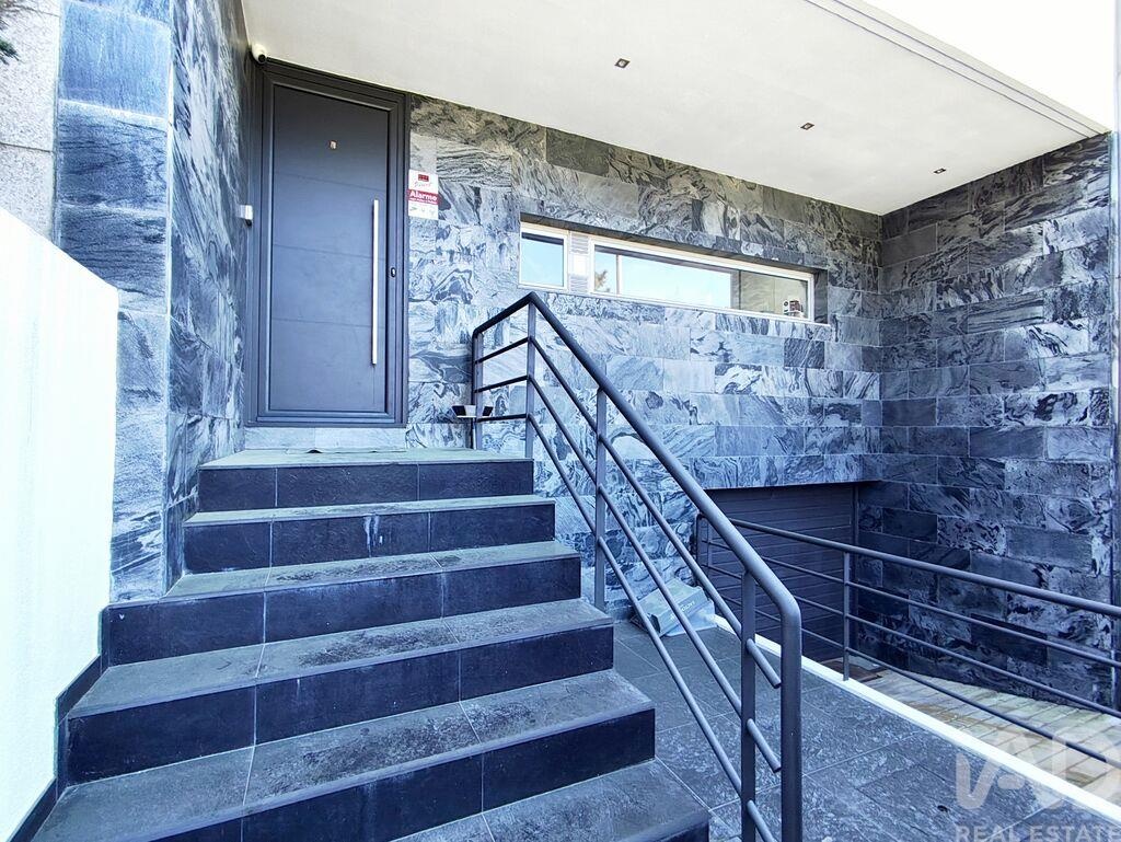 House in Perafita - Image 2