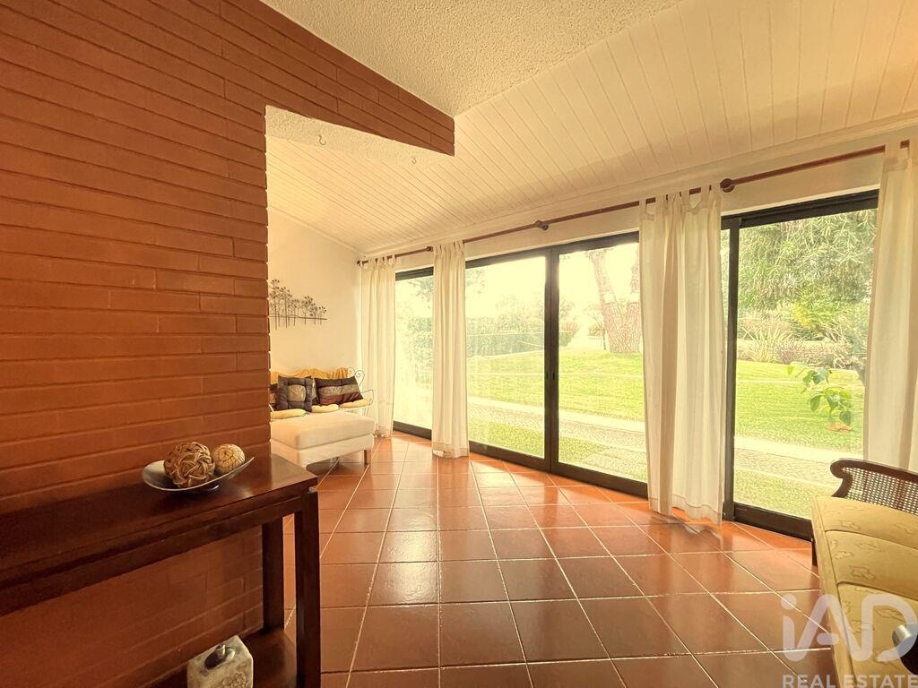 House in Corroios - Image 2