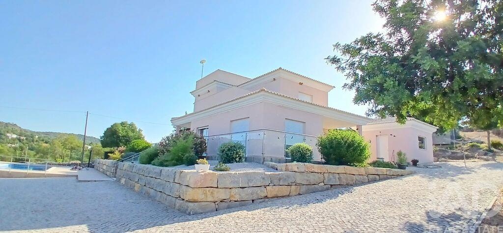House in Vale da Rosa - Image 2