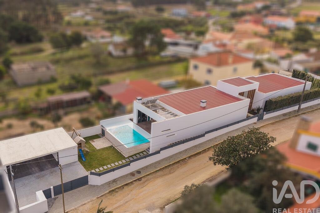 House in Silveira - view 1