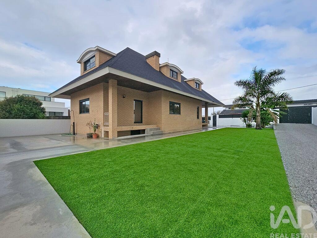 House in Canidelo - view 1