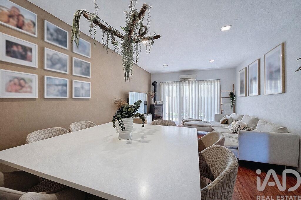 House in Rio Tinto - view 1