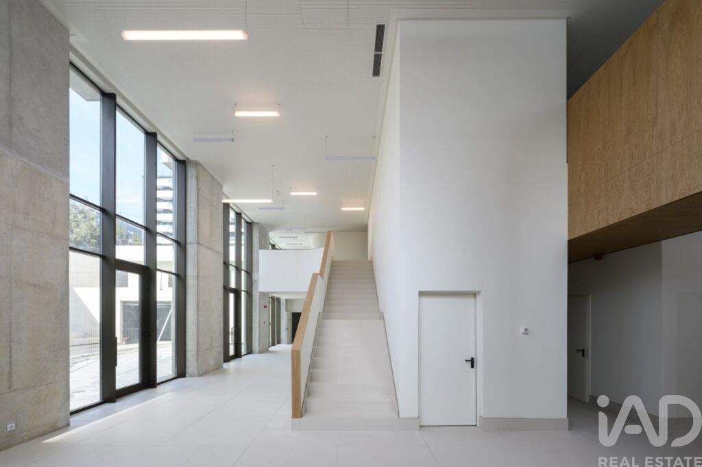 Apartment in Matosinhos - Image 3