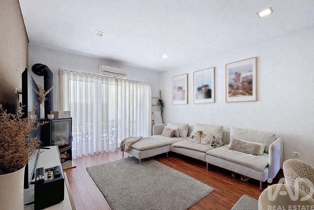 House in Rio Tinto - Image 2