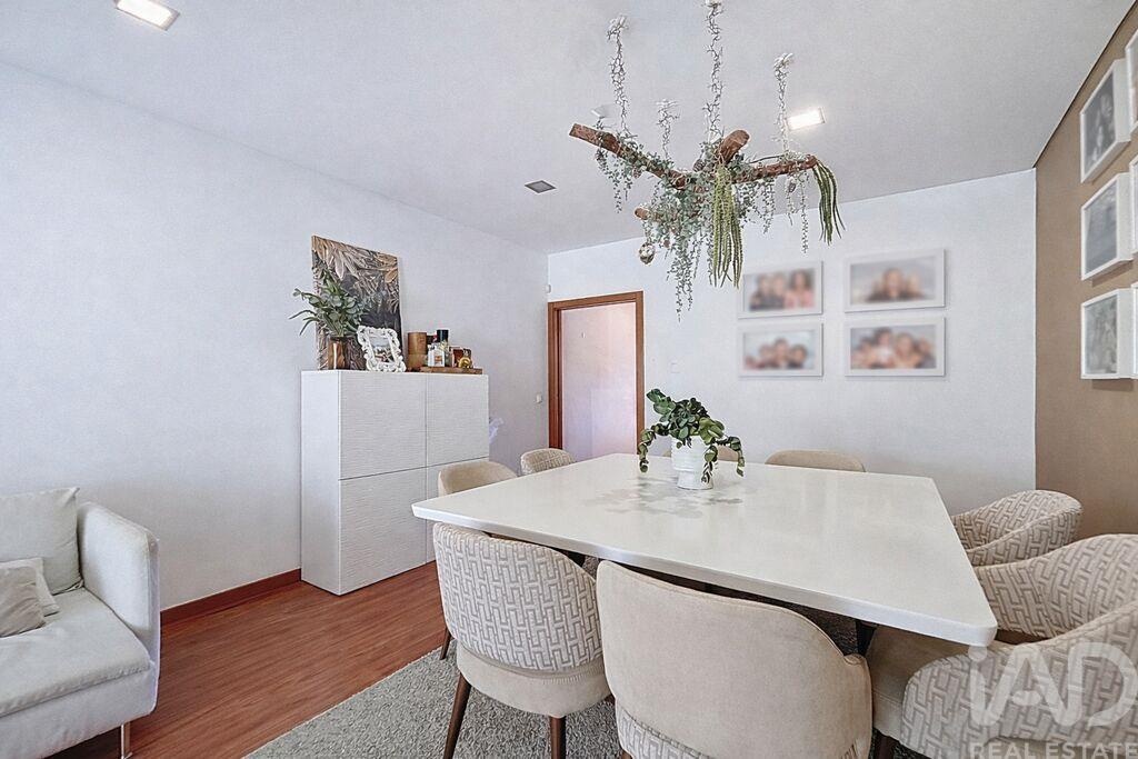 House in Rio Tinto - Image 5