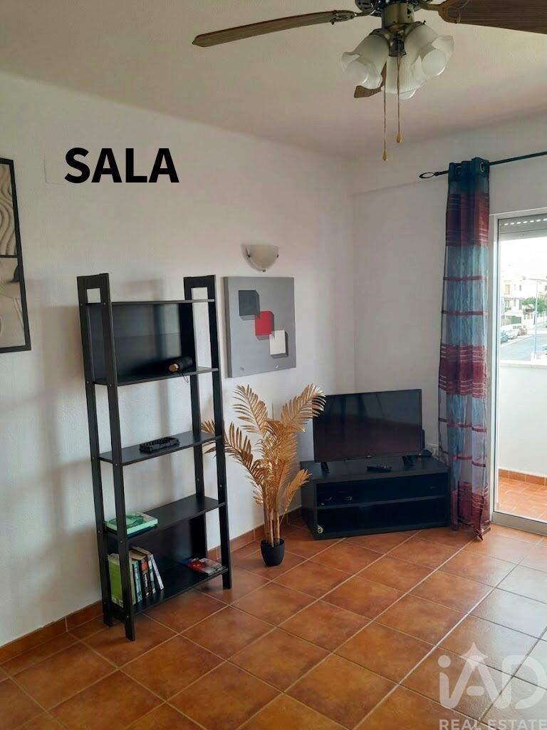 Apartment in Quarteira - Image 5