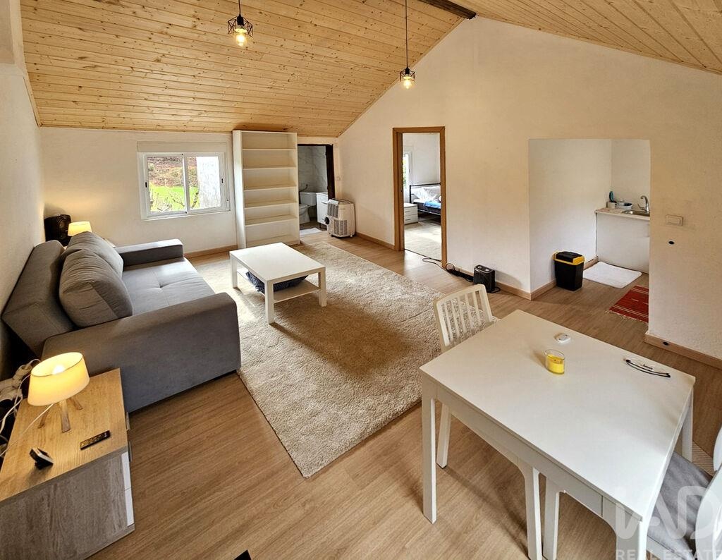 House in Serta - view 1