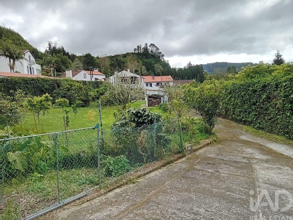 House in Furnas - Image 4