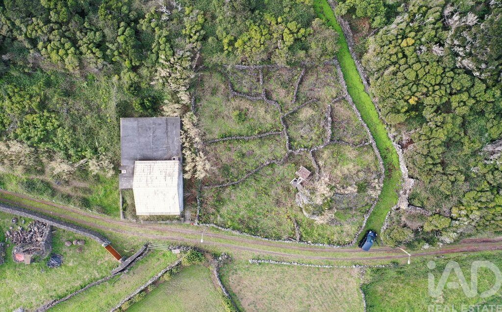 Land in Santa Cruz da Graciosa - Image 2