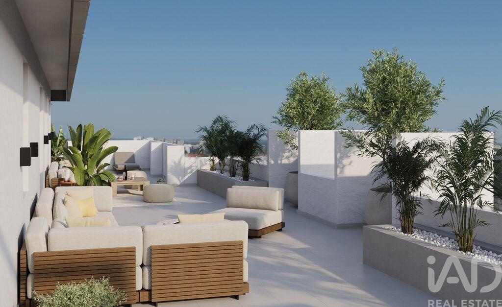 Apartment in Alges - view 1