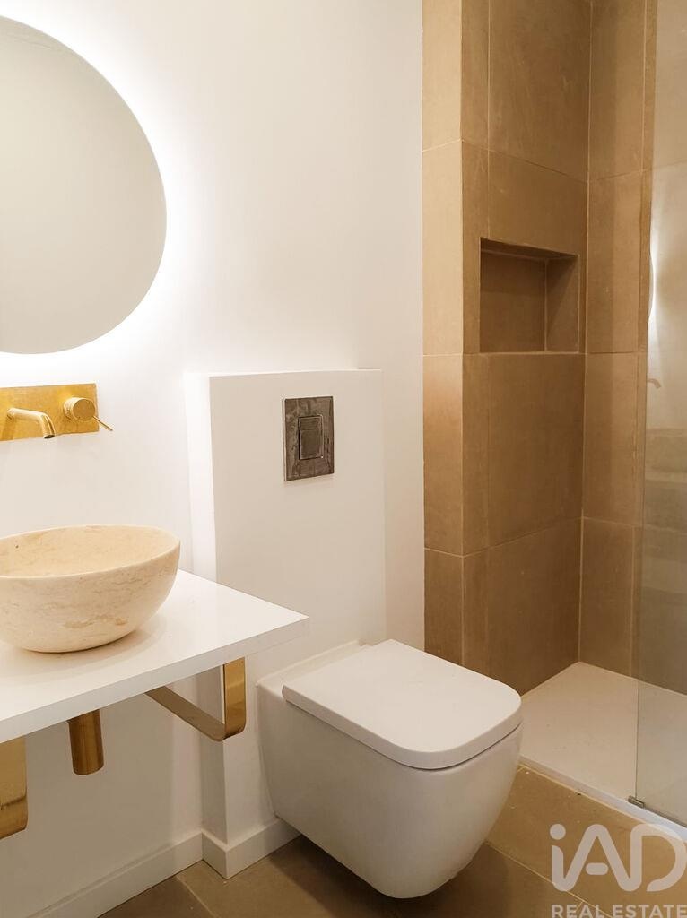 Apartment in Alges - Image 5