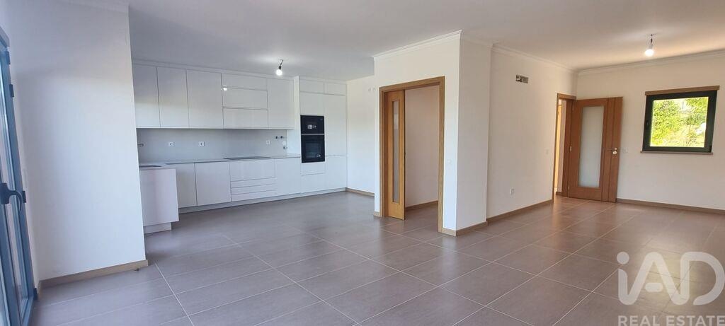 House in Guia - Image 3