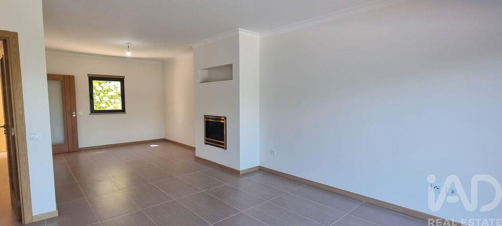House in Guia - Image 4