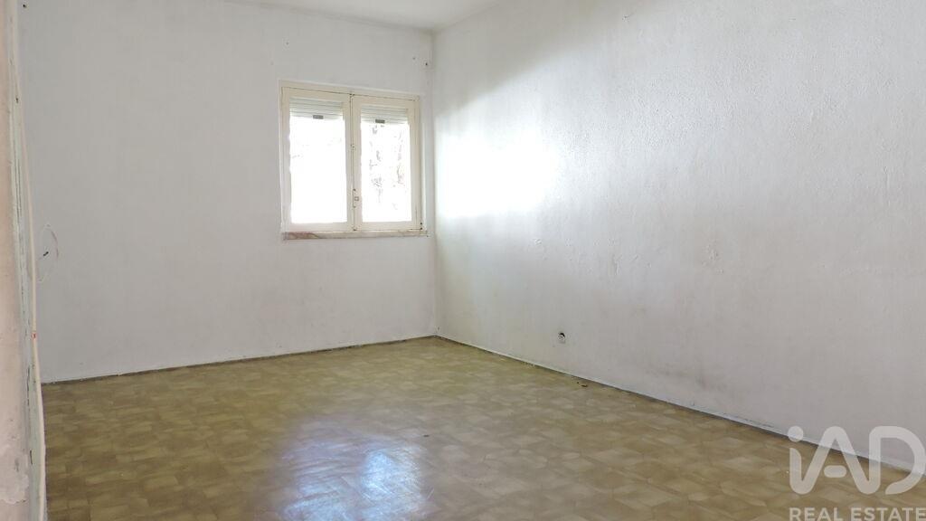 Apartment in Laranjeira - Image 5