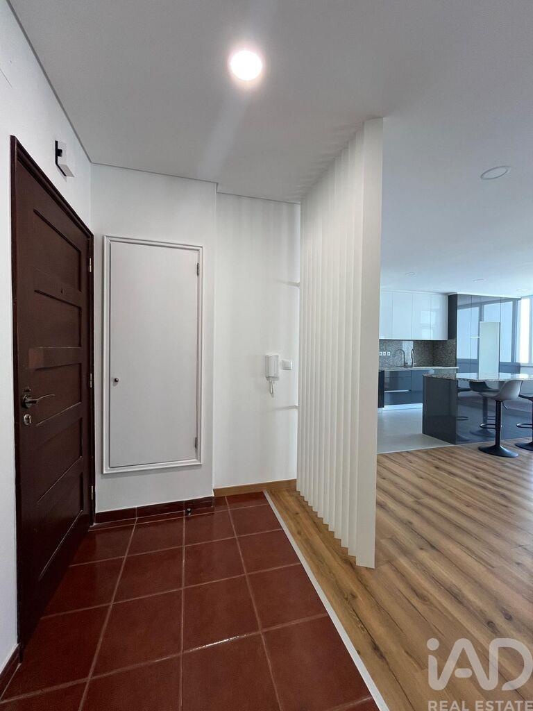 Apartment in Darque - Image 5