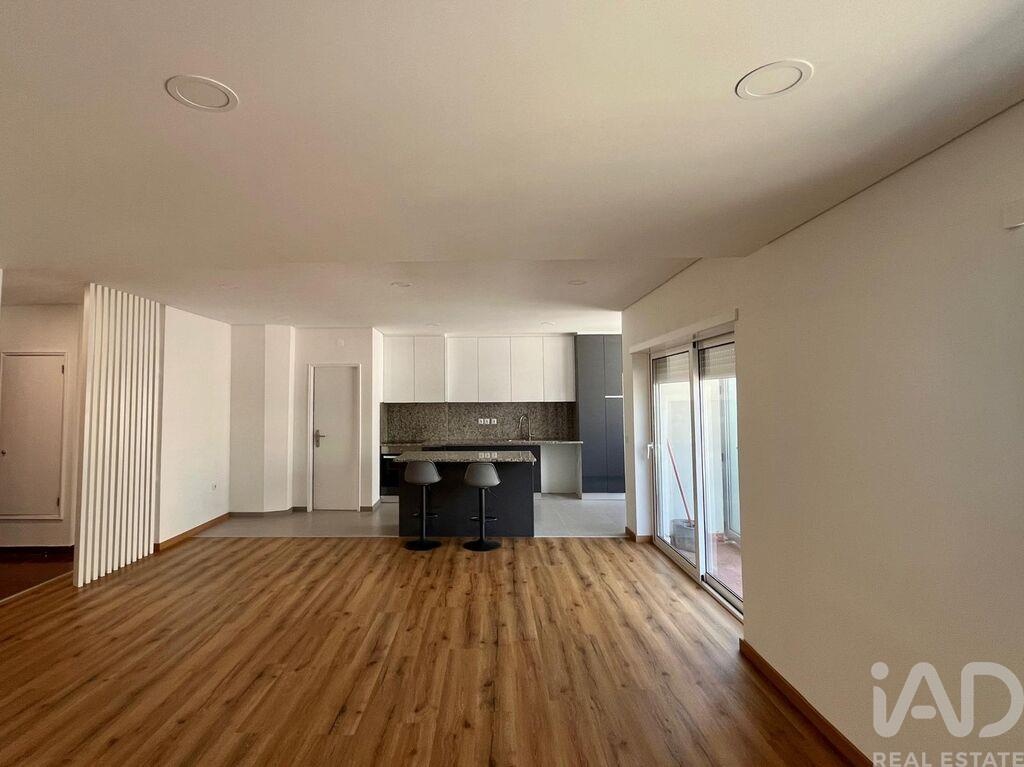 Apartment in Darque - Image 2