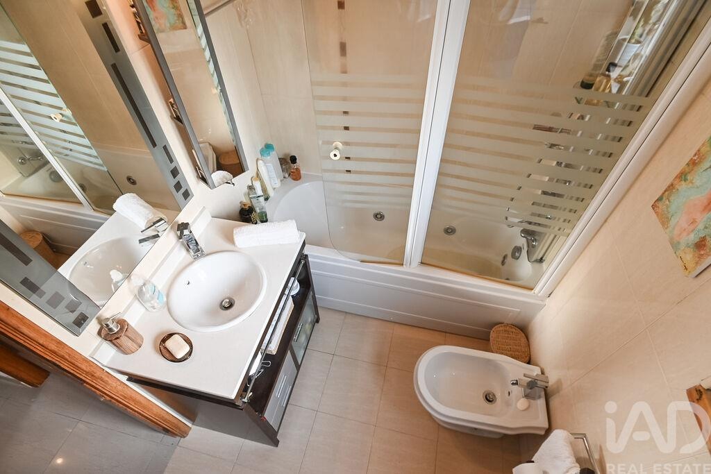 Apartment in Sao Domingos de Rana - Image 5