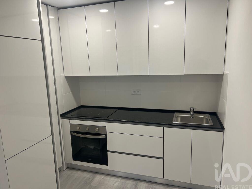 Apartment in Viseu - Image 3