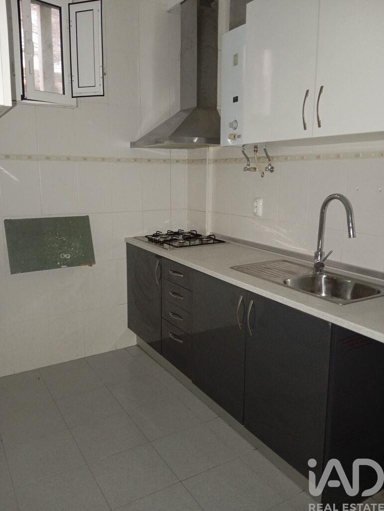 House in Portalegre - Image 3