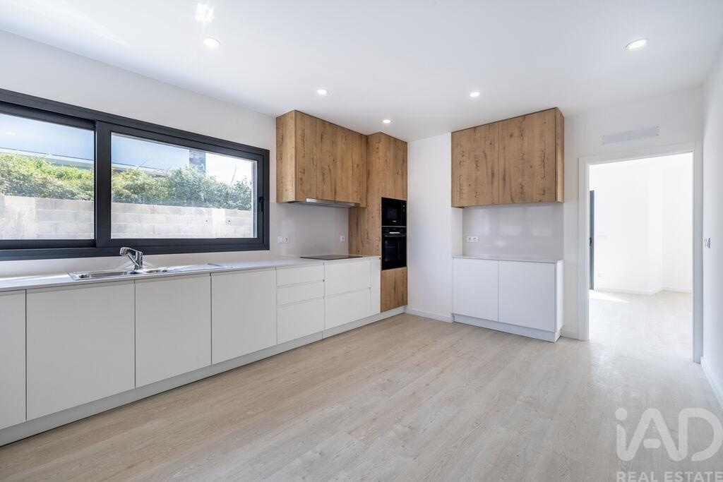 House in Batalha - Image 5