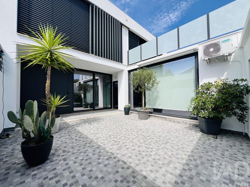 House in Alcobaca - view 1