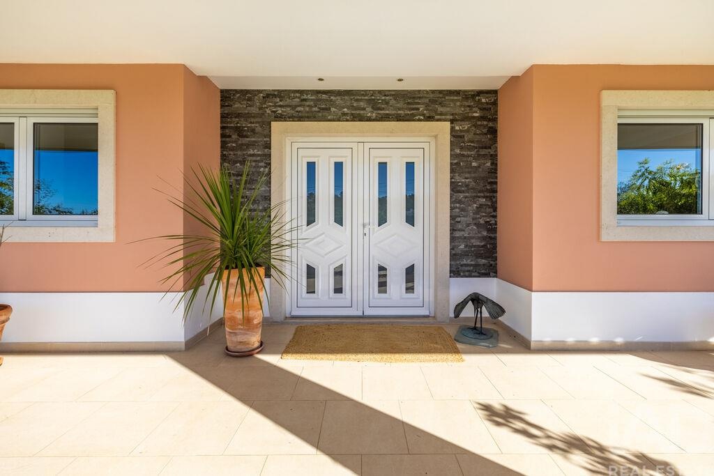 House in Pinhal - Image 4