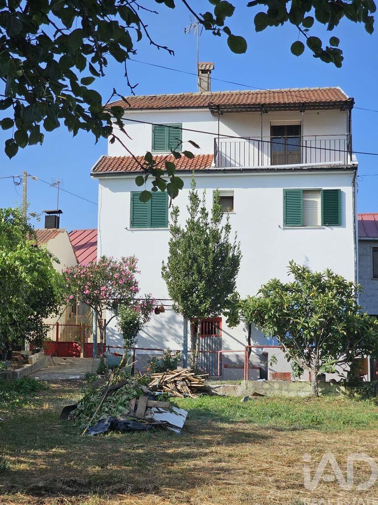House in Parada - Image 3